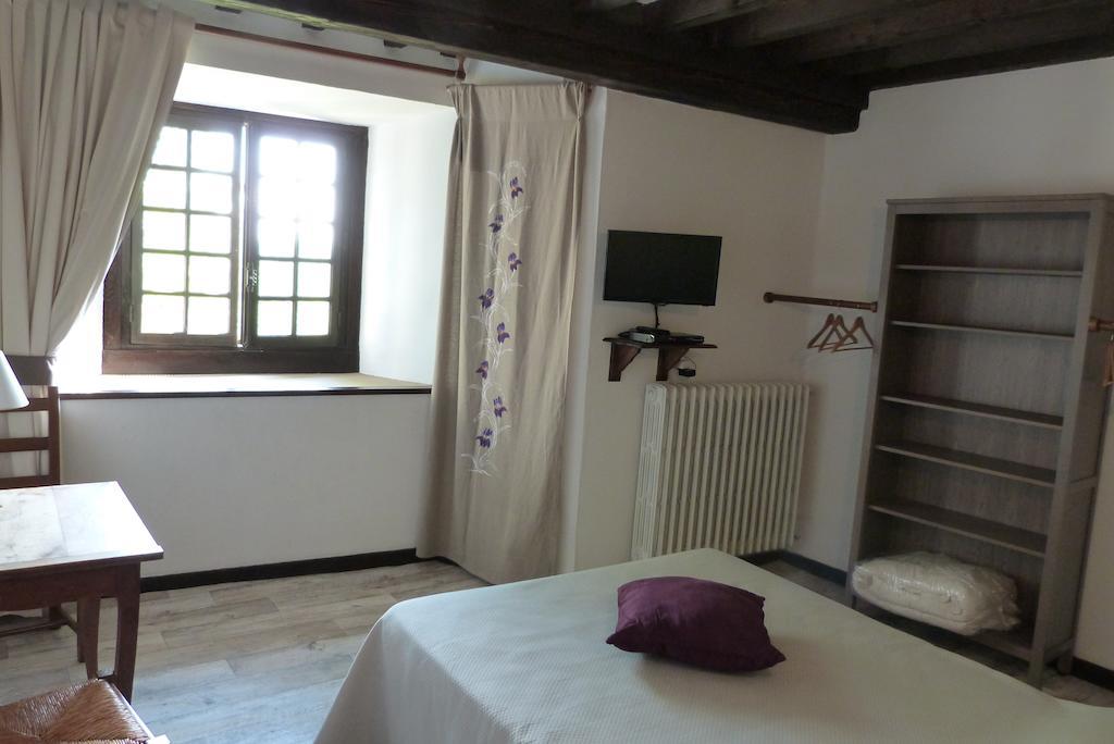 Chambre D'Hotes Chez Francoise Pérouges 客房 照片