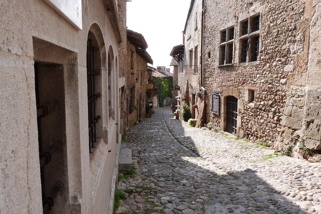 Chambre D'Hotes Chez Francoise Pérouges 外观 照片